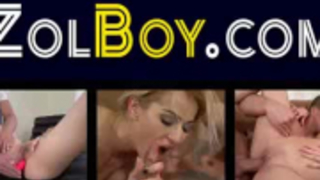 تم القبض على فاتنة غريب باستخدام مقيت صديقها ، لذلك حصلت على شاعر لطيف ودافئ