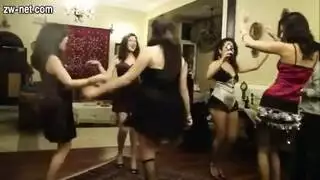 رقص مصري جماعي شراميط يرقصون بدلع في بيت دعارة